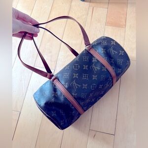 Louis Vuitton // handbag